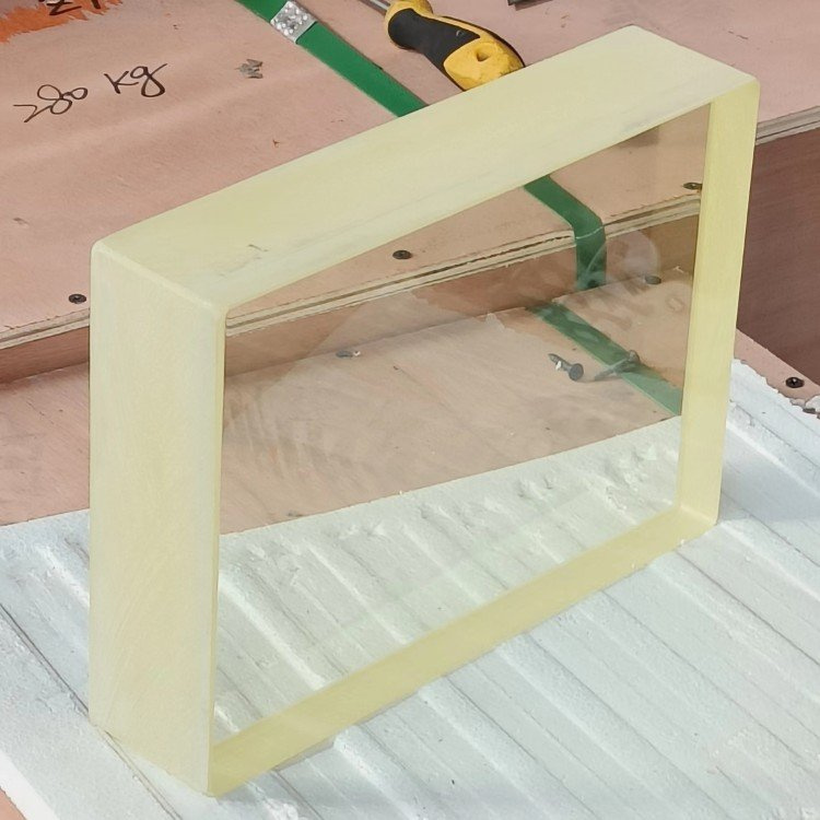 沈阳铅玻璃是什么材料做的